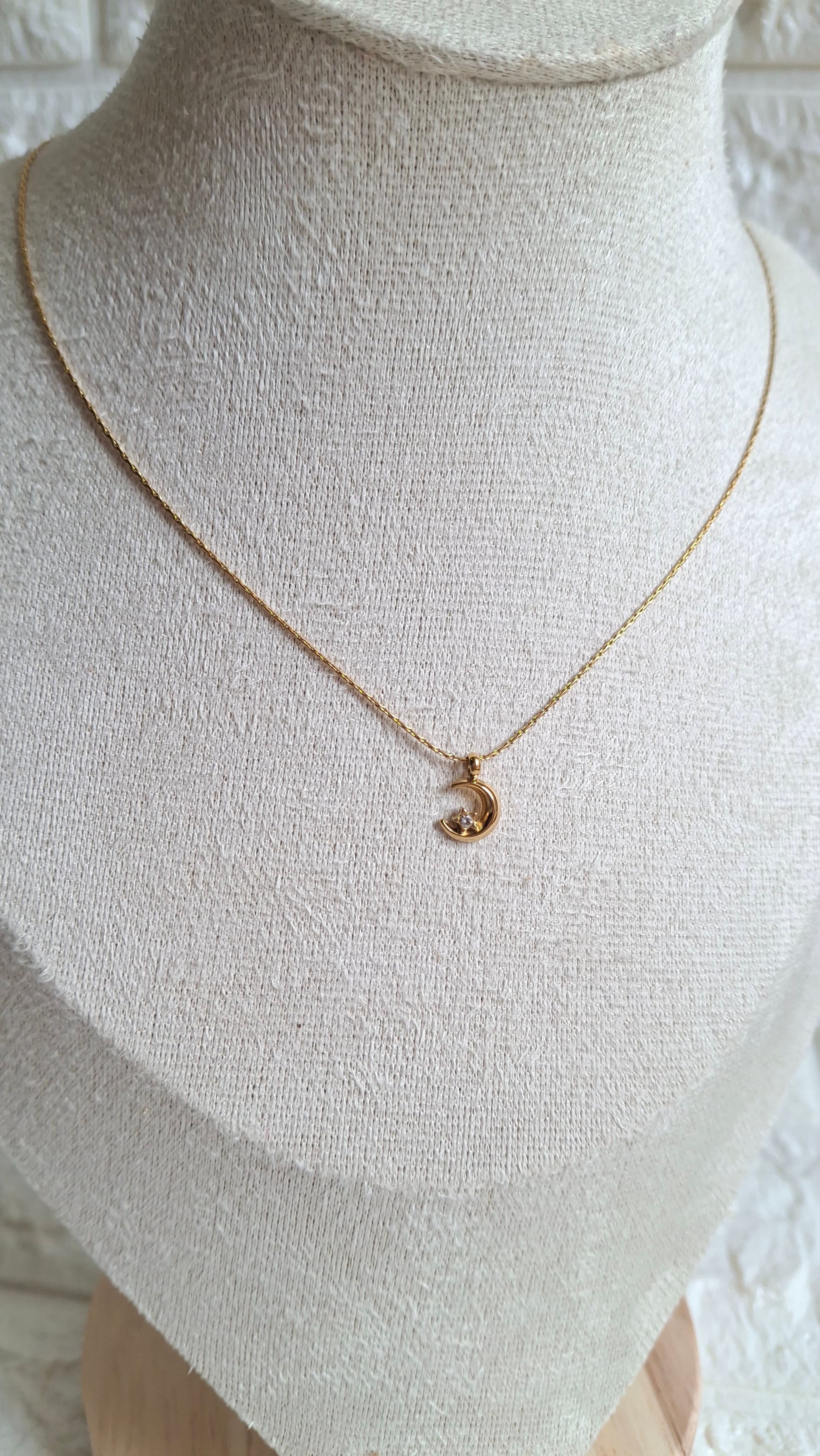 Dainty Gold Moon and Star Pendant Necklace 